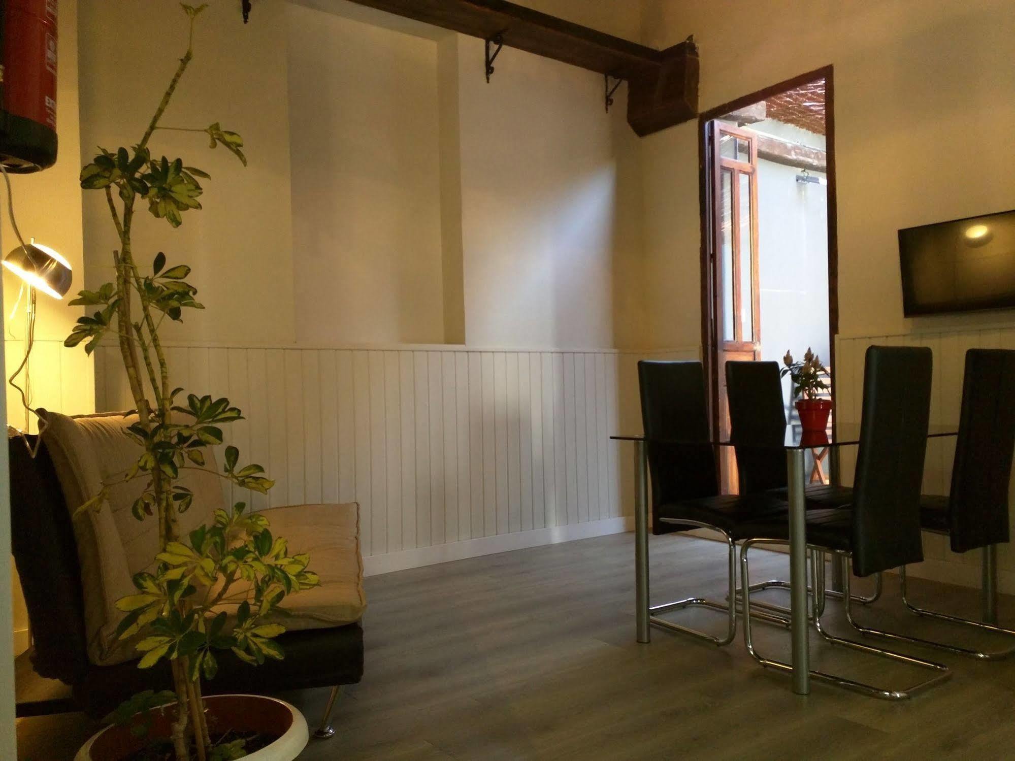 Nwt Paradise Urban Hostel لقنت المظهر الخارجي الصورة